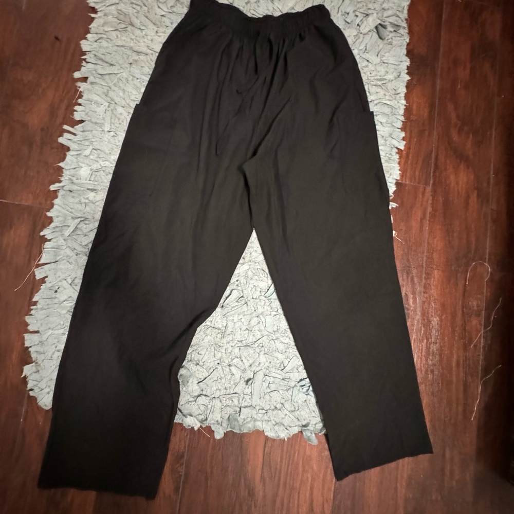 Scrub Pants w/ cargo pockets